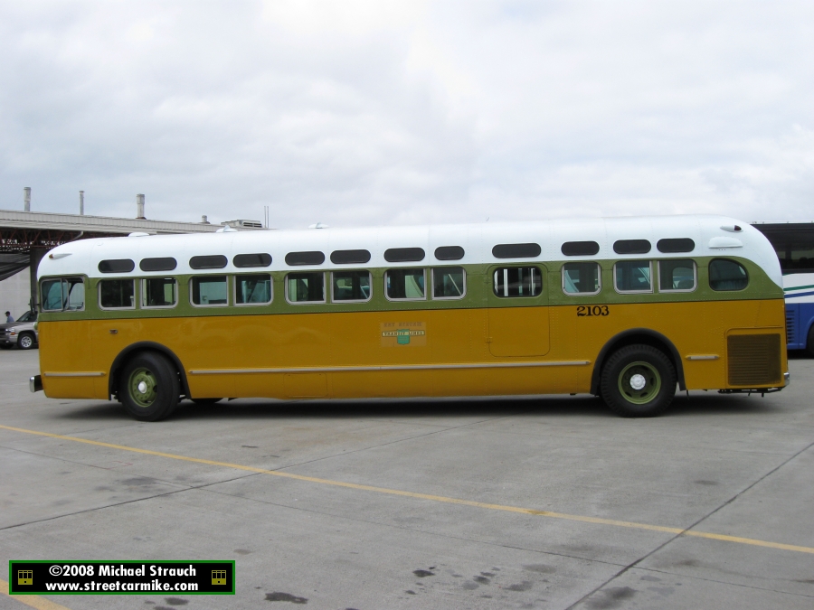 actransit_keysystem_gmc2103_haywardyard_5_sep202008.jpg