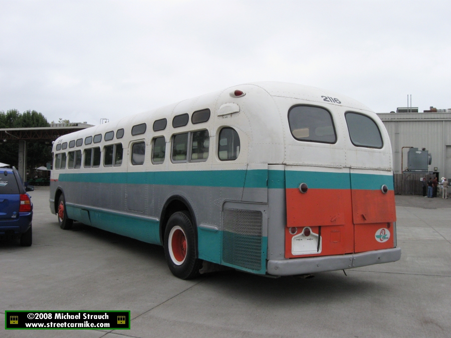 Alameda Contra Costa Transit District (AC Transit) GMC Old Look Buses ...