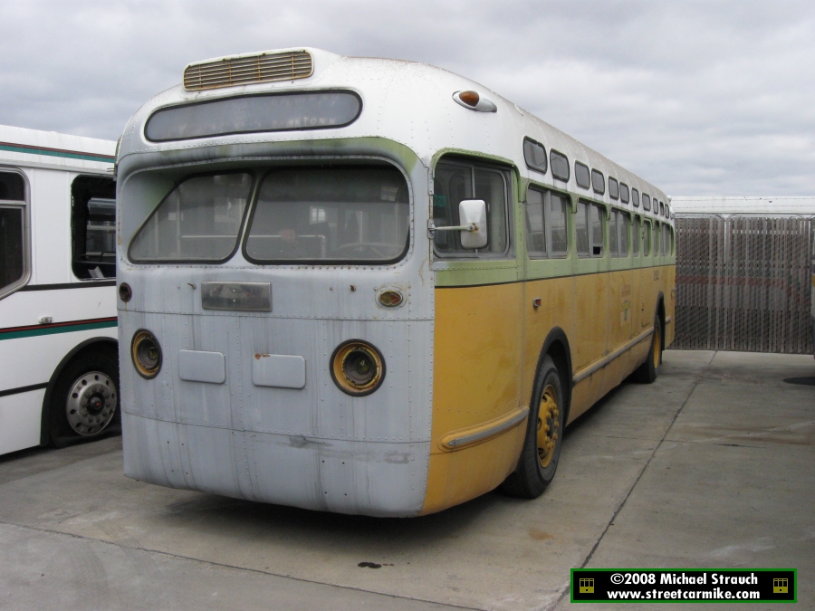 Alameda Contra Costa Transit District (AC Transit) GMC Old Look Buses ...